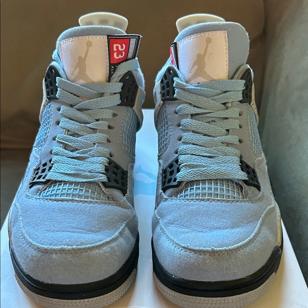 Nike Air Jordan Retro 4s University Blue, UNC